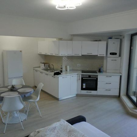 Appartement Studio Sebastian à Mamaia Extérieur photo