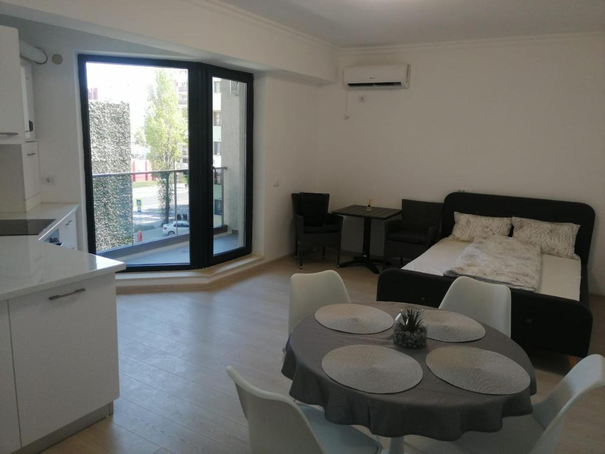 Appartement Studio Sebastian à Mamaia Extérieur photo