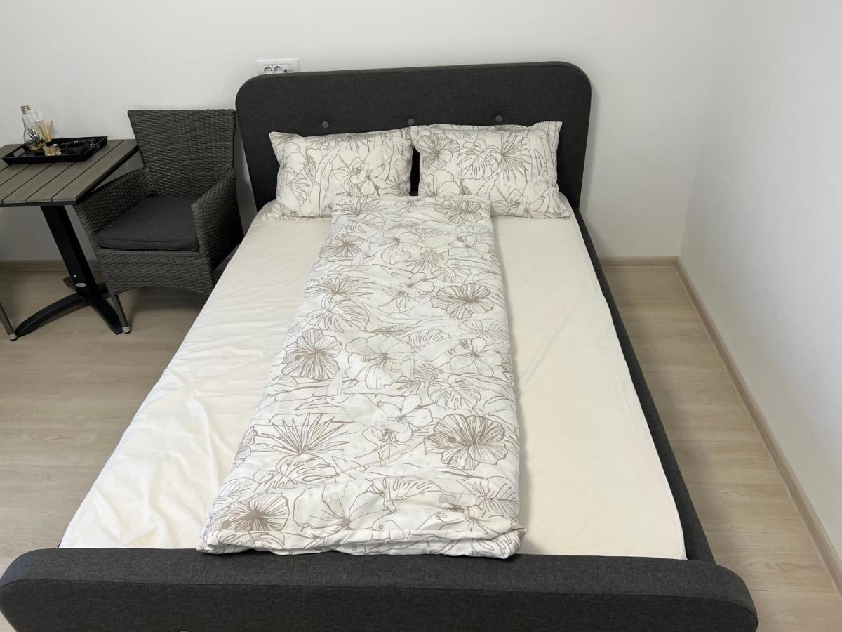 Appartement Studio Sebastian à Mamaia Extérieur photo